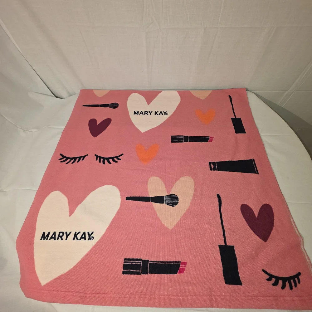Mary Kay Pink Hearts Special Edition Plush Beach Bath Towel 30